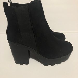 Faux suede fashion boots